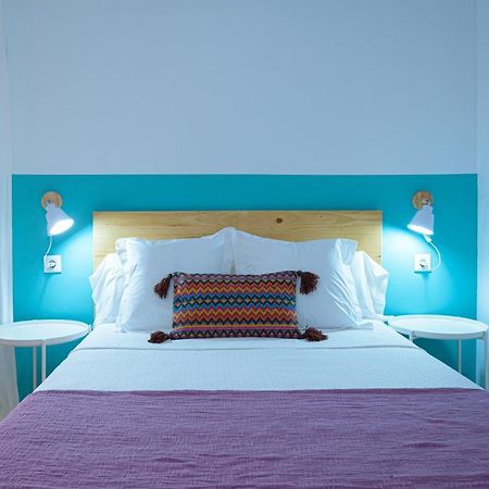 Hostal La Calzada Tarifa Extérieur photo